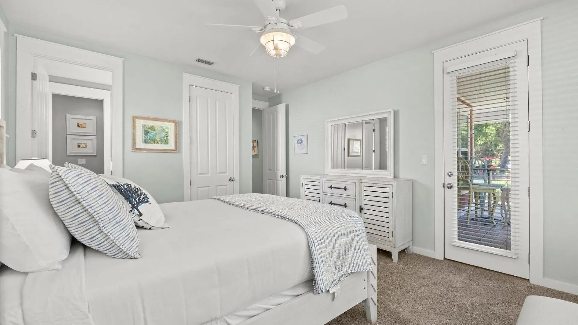 1301 Laurel Grove 