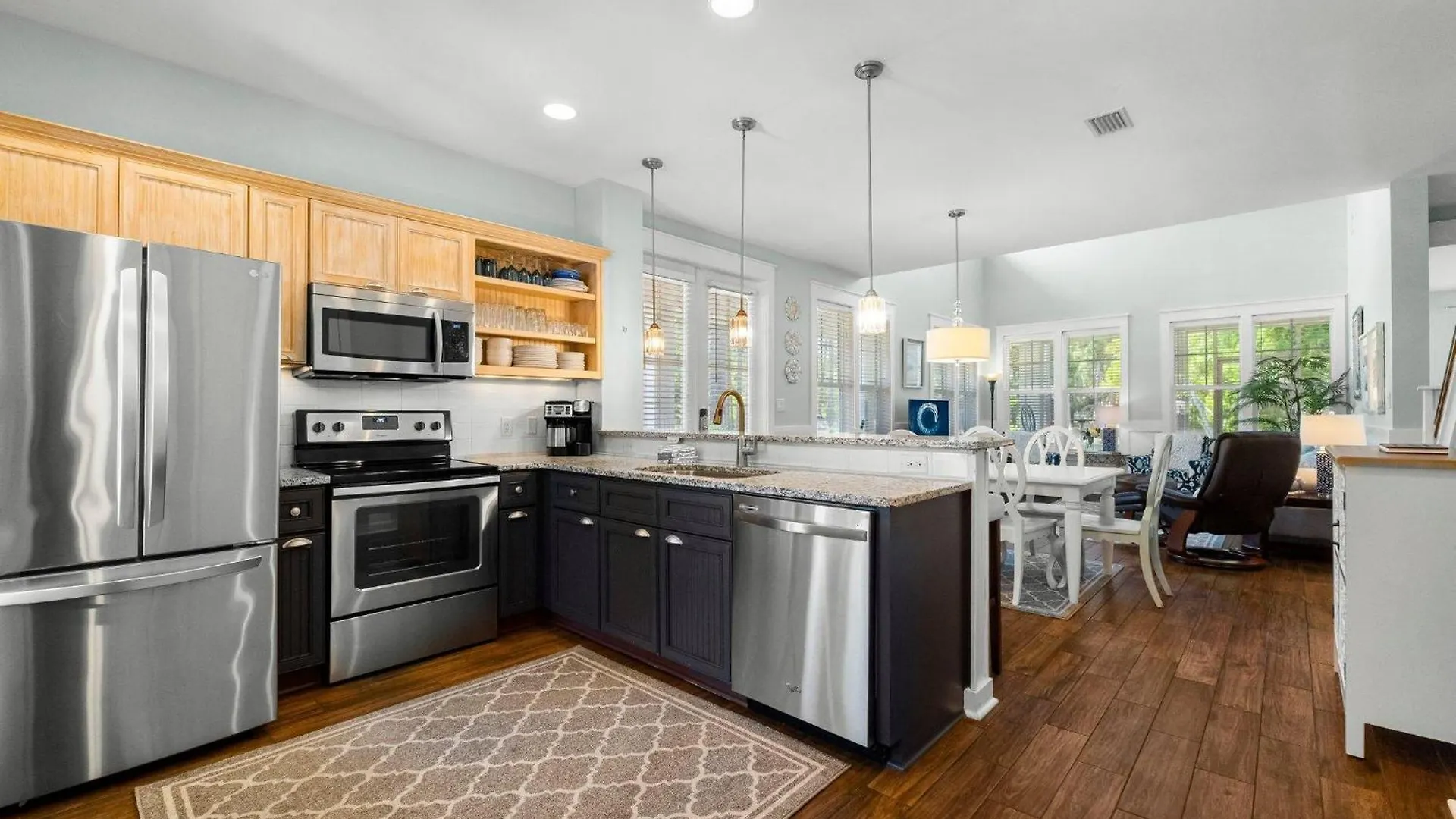 1301 Laurel Grove 