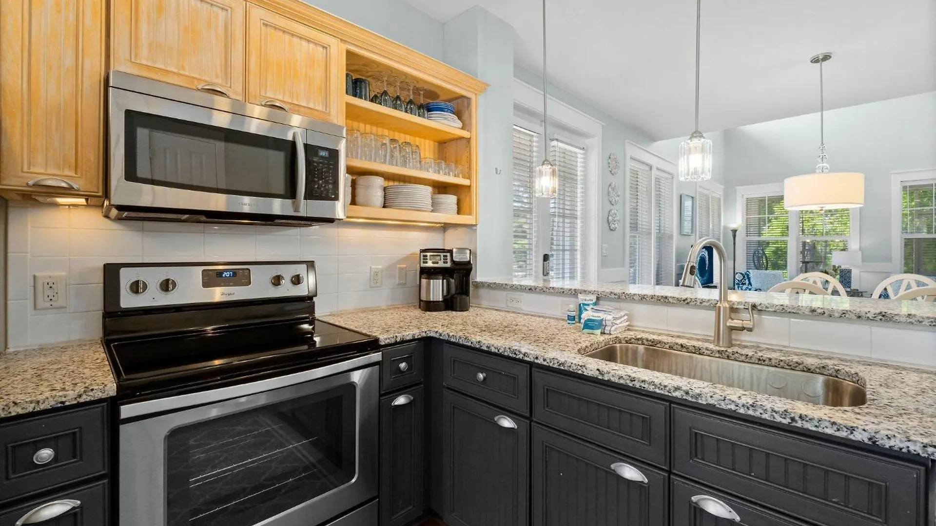 1301 Laurel Grove 